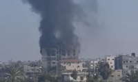 قصف متواصل على غزة وحماس تبحث مقترح الهدنة الجديد
